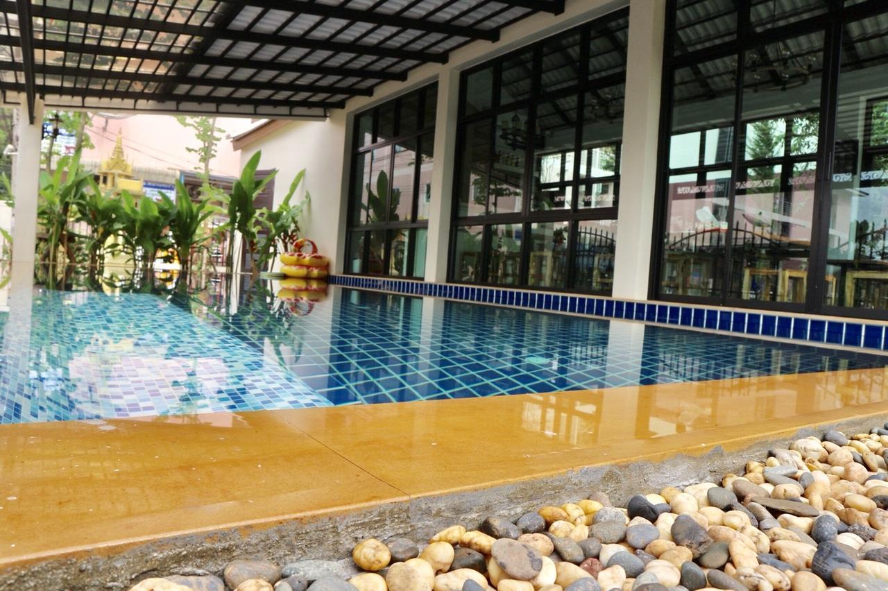 Ploy'S Pearl Hotel Surat Thani Buitenkant foto