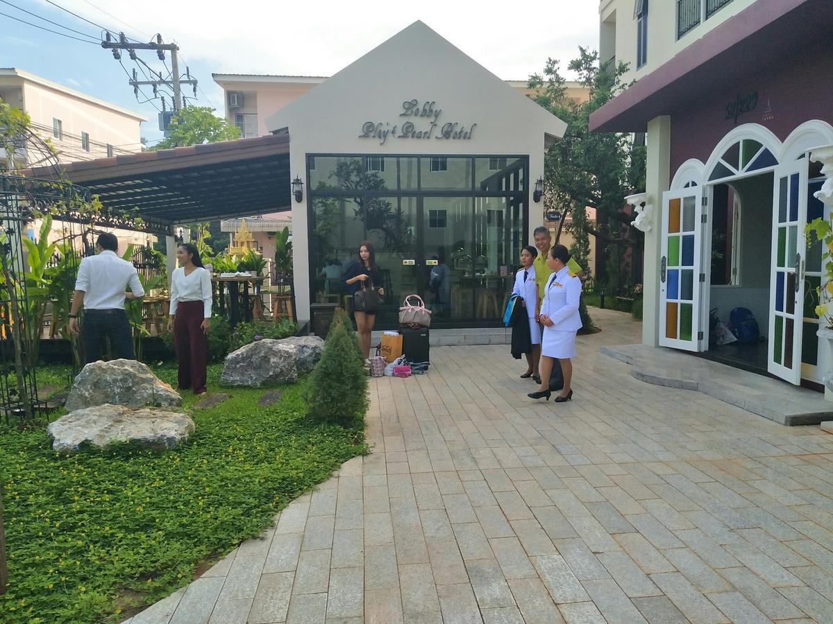 Ploy'S Pearl Hotel Surat Thani Buitenkant foto